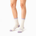 Chaussettes mi-mollet 43-46 en textile écru et lilas style sport côtelé