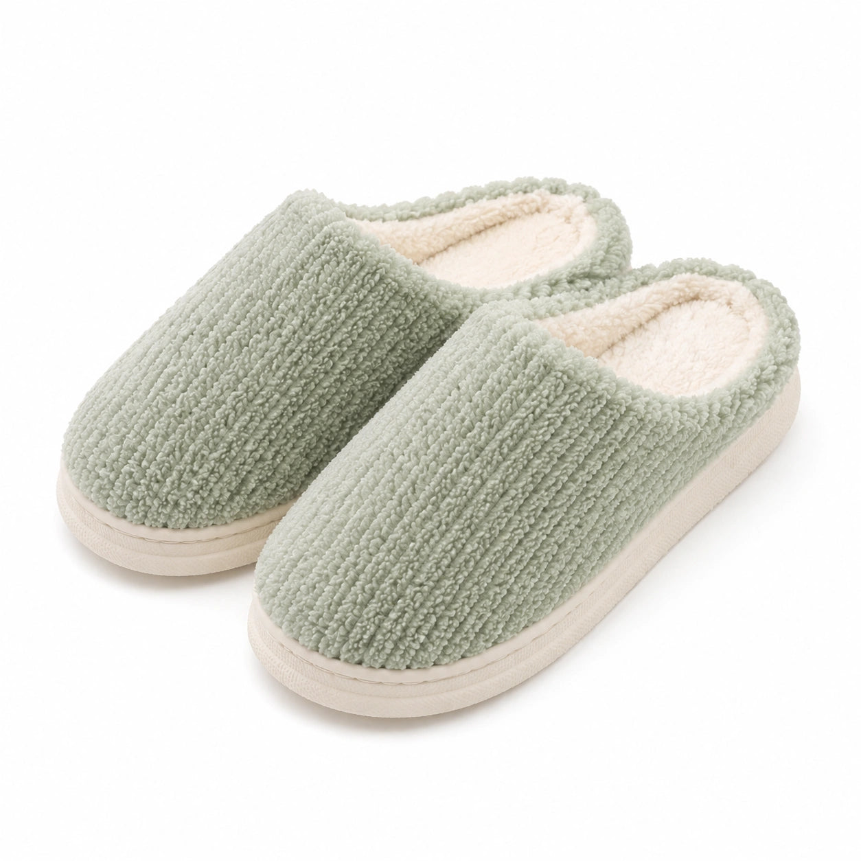Chaussons 42/43 en textile bouclette vert sauge à semelle souple pour intérieur